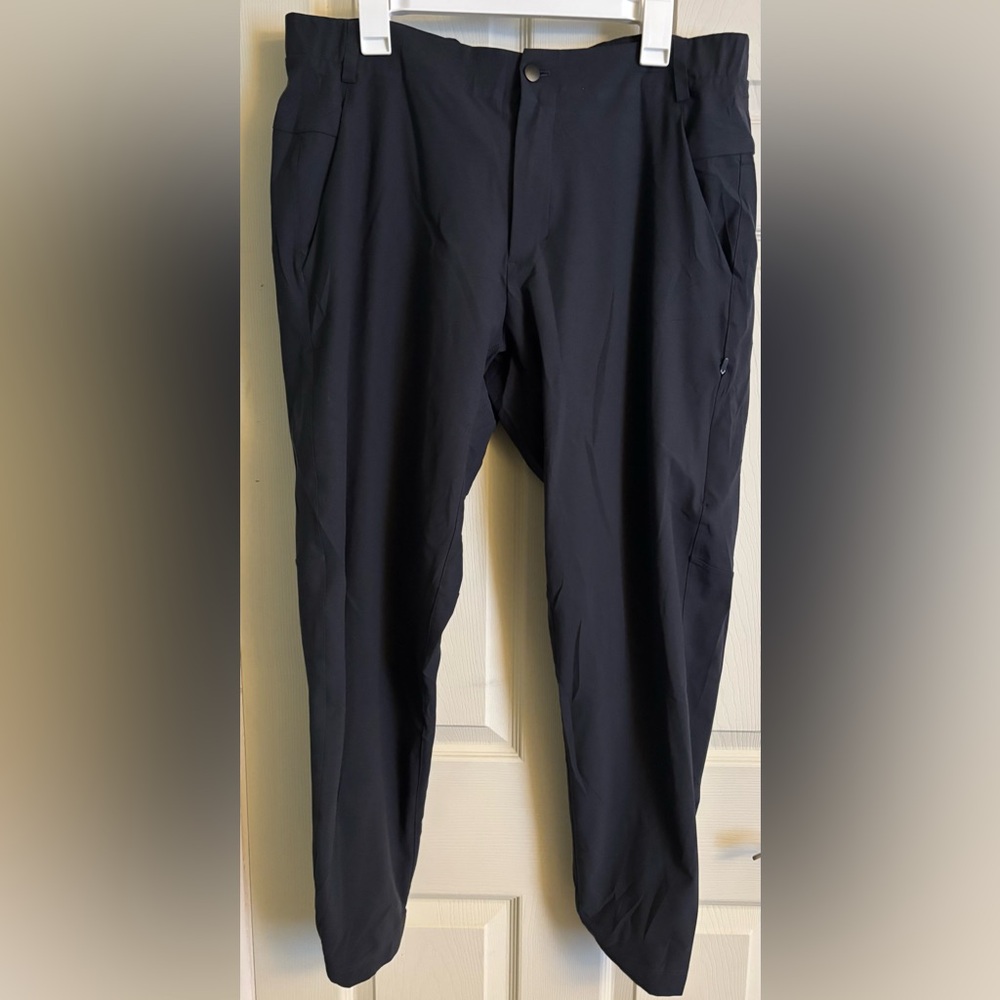 Lululemon Men’s Dark Grey Dress Work Pant Golf Athletic Jogger 38 Waist EUC